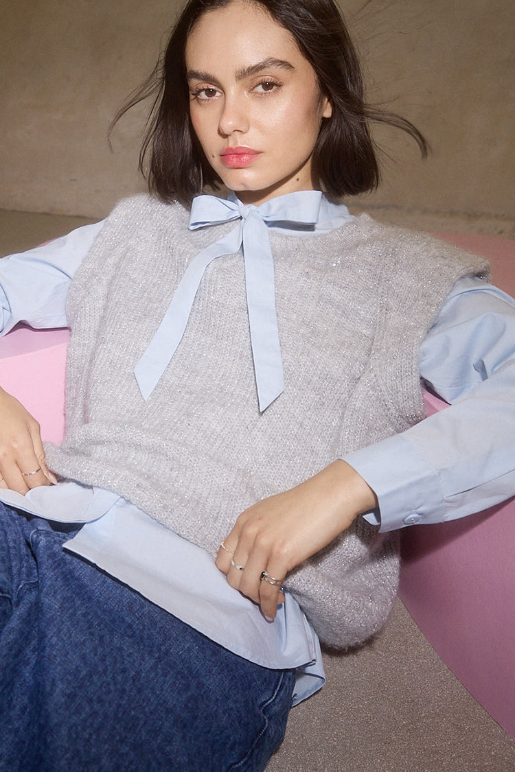 LIGHT BLUE BUTTON DOWN