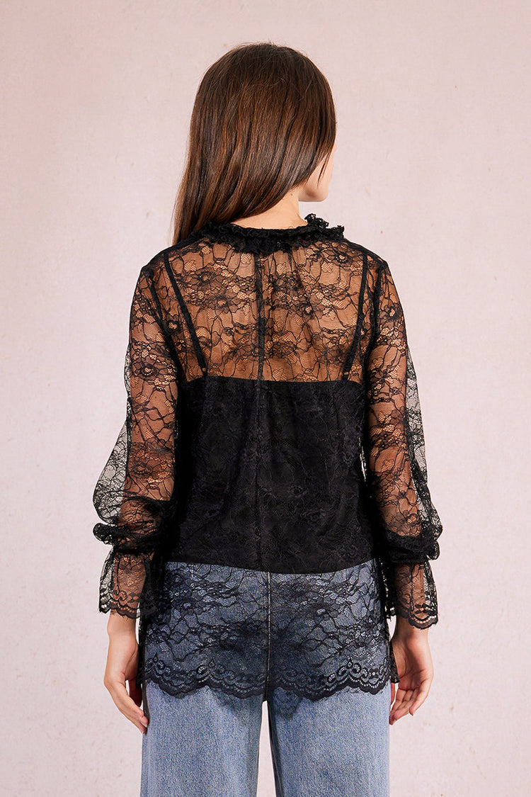 LACE BLOUSE
