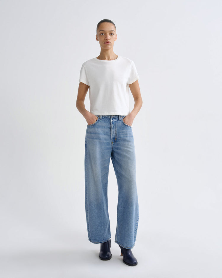 LOW CURVE JEAN CROP