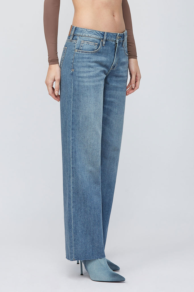 LOGAN MID RISE DAD LIGHTWEIGHT