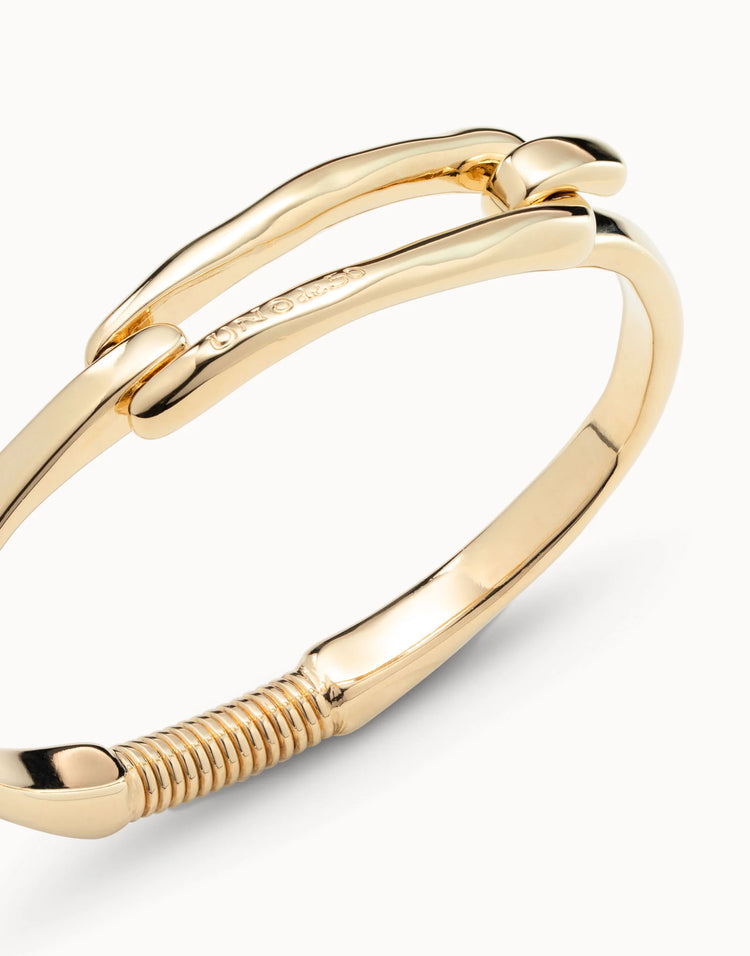 BANGLE BUCKLE BRACELET GOLD