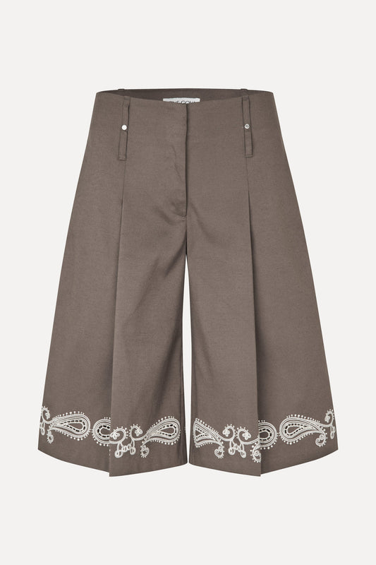 PAISLEY EYELET BERMUDA SHORT
