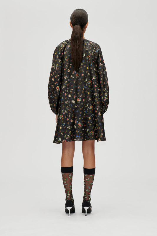 VOLUMINOUS BOW DRESS