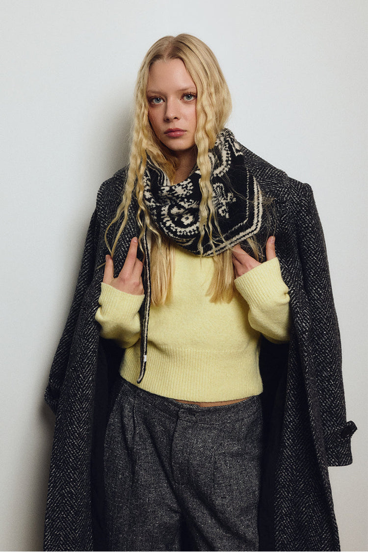 KNITTED BANDANA SCARF
