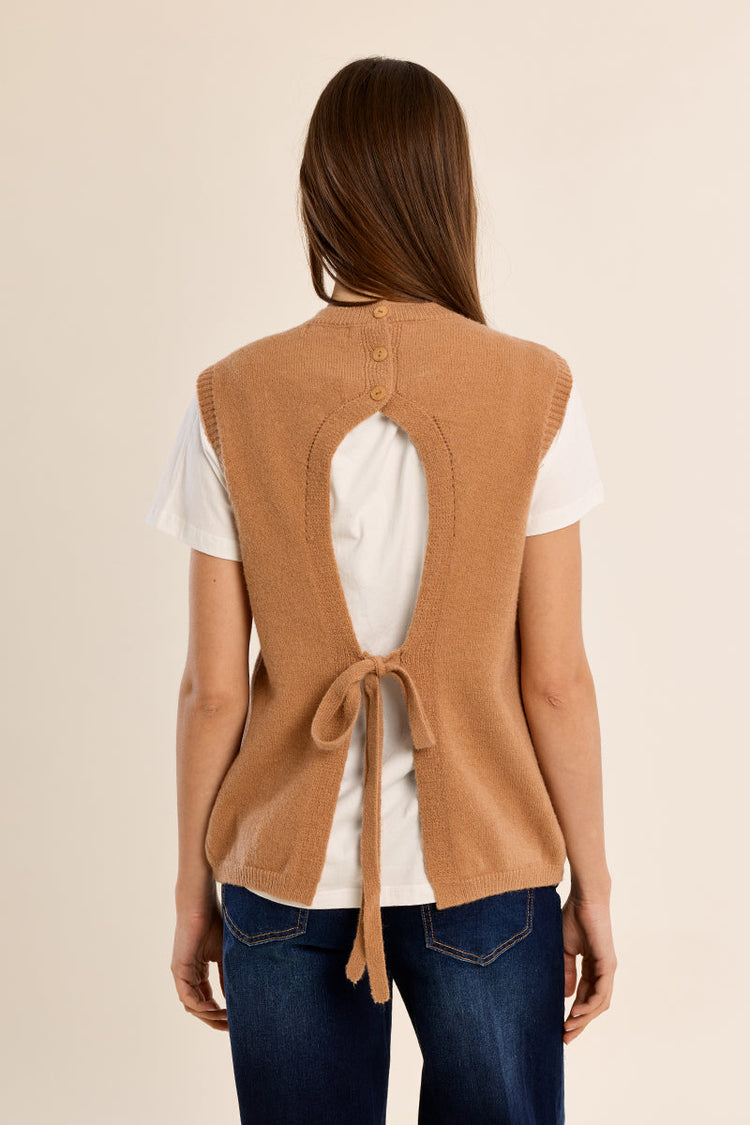 KNIT VEST