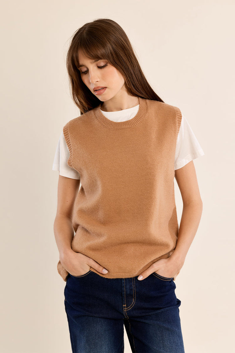KNIT VEST
