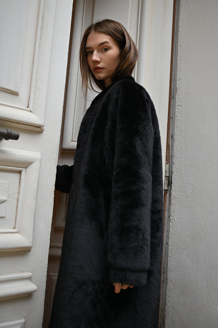 LONG FAUX FUR COAT