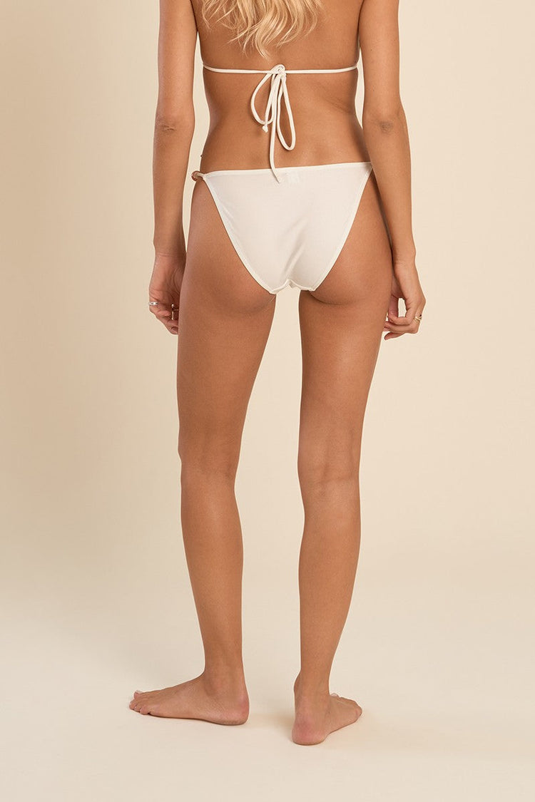 BIKINI BOTTOM