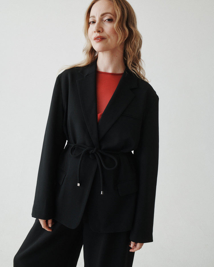 BELTED BLAZER