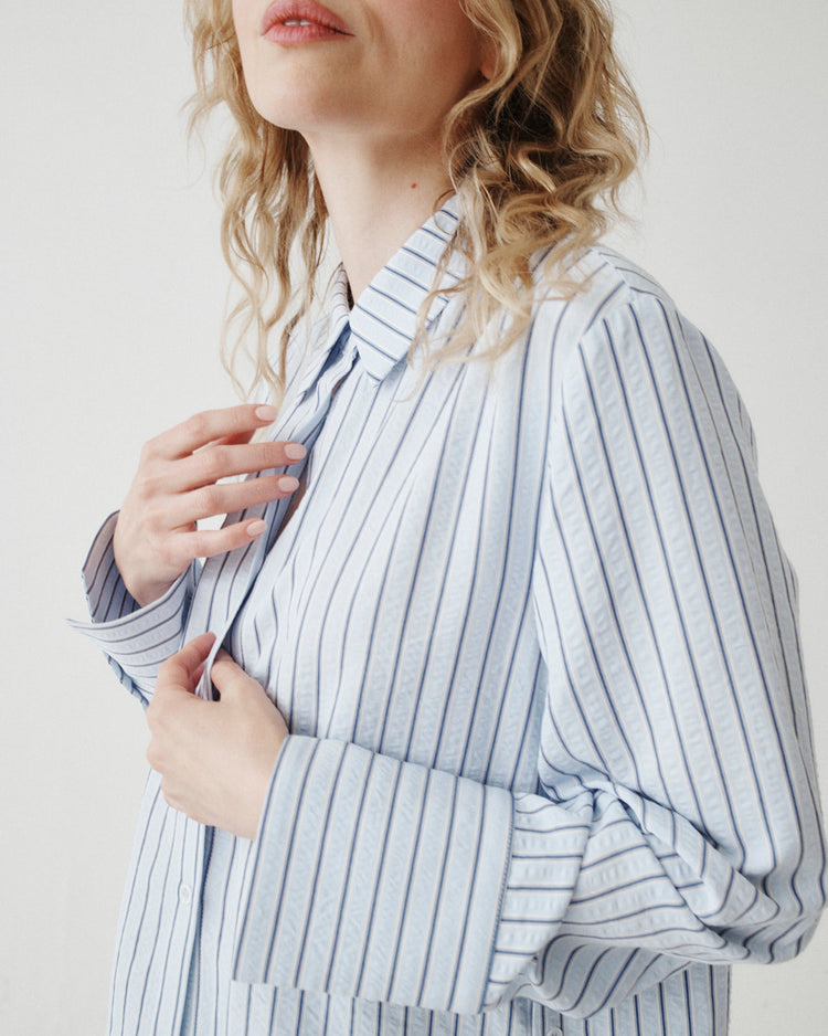 SEERSUCKER SIDE VENT SHIRT