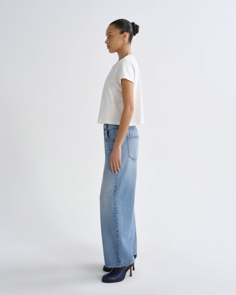 LOW CURVE JEAN CROP