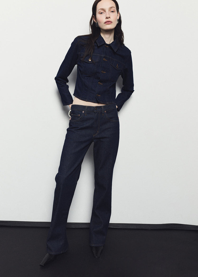 CONTOURED JACKET