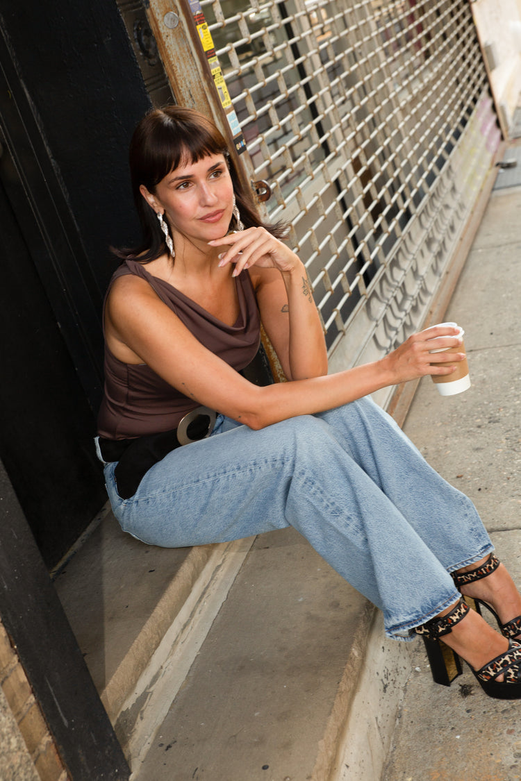 ASYMMETRIC BEAD TOP