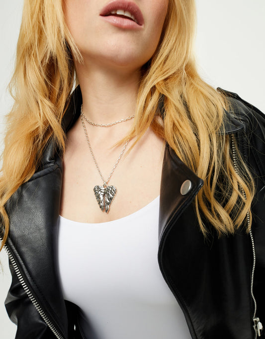 LONG ANGEL WING NECKLACE SILVER