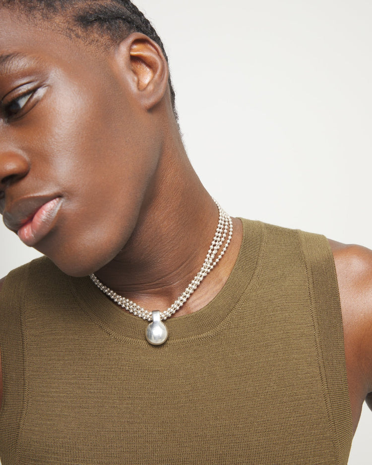 silver threads and large sphere NECKLACE