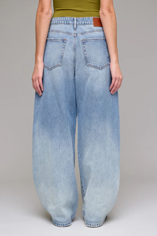 BARREL JEAN