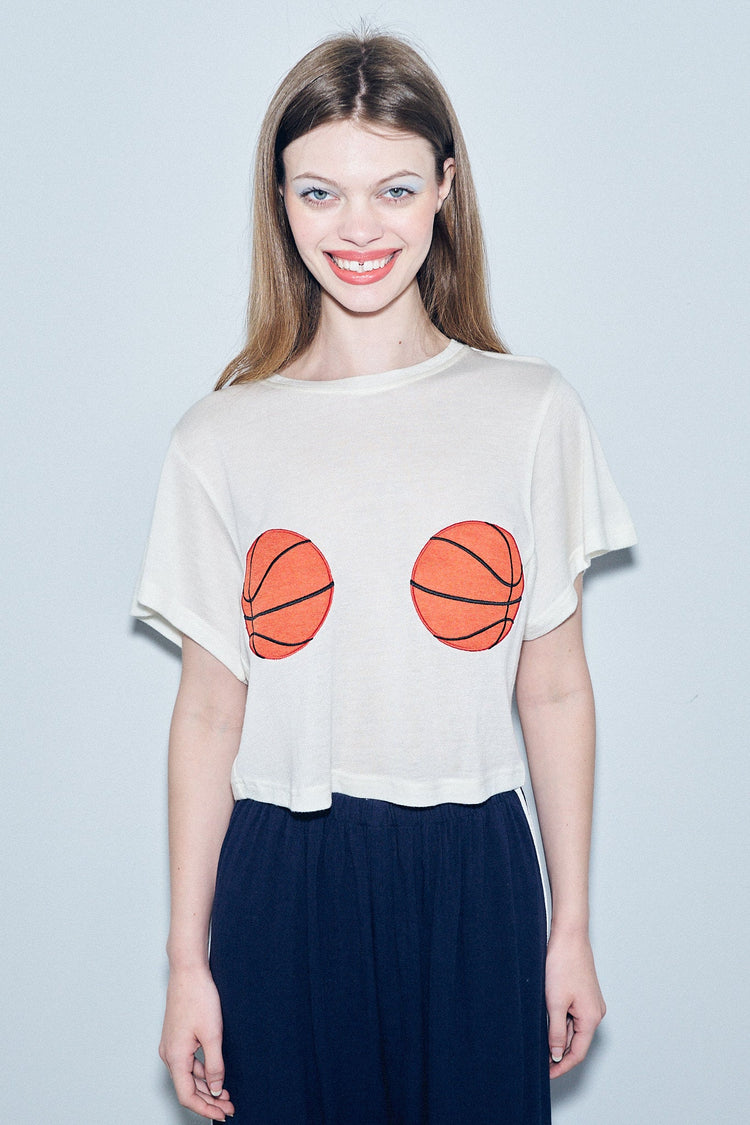 BASKETBALL BOOBS TEE