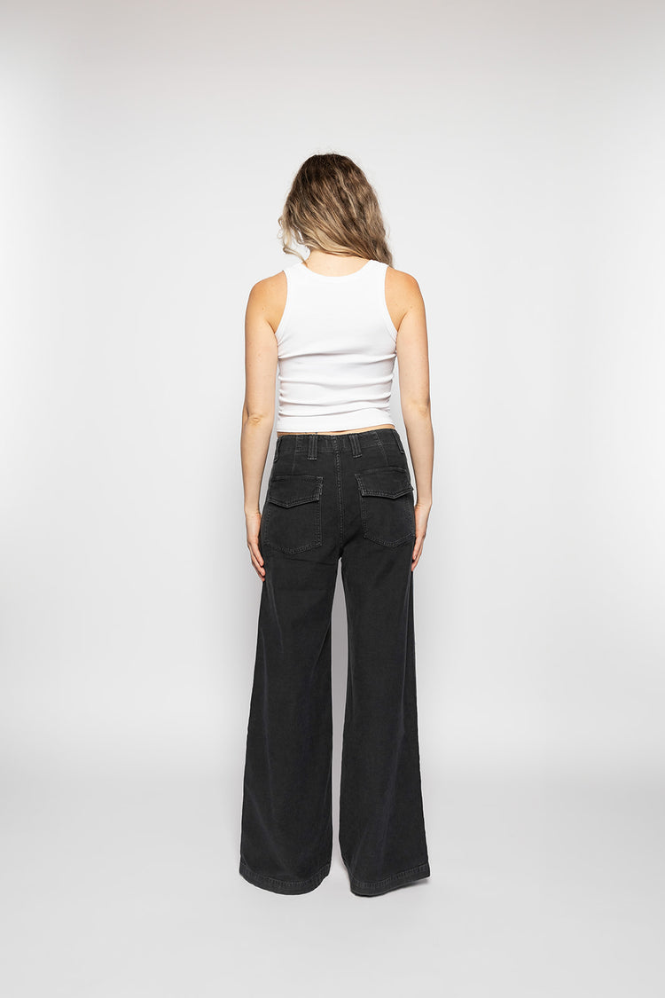 CROP SCOOP TANK