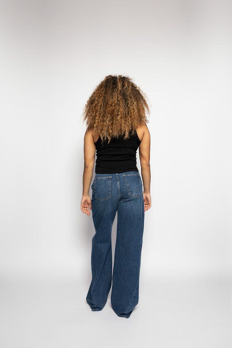 CROP SCOOP TANK