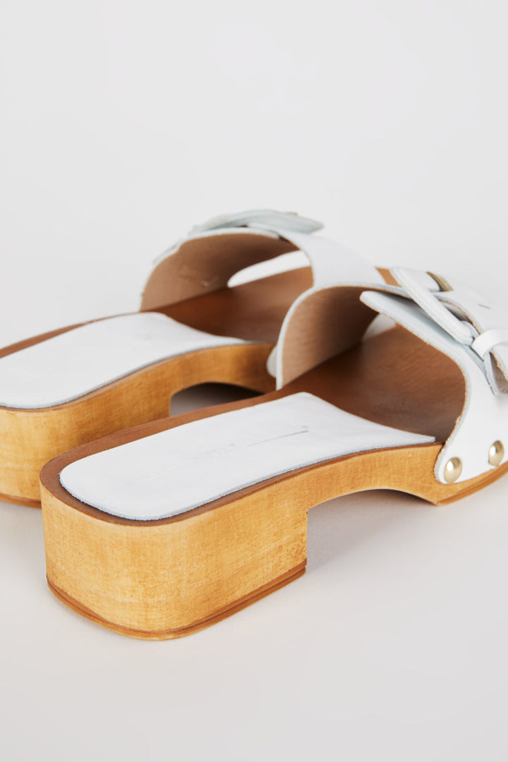 MAR LEATHER CLOG