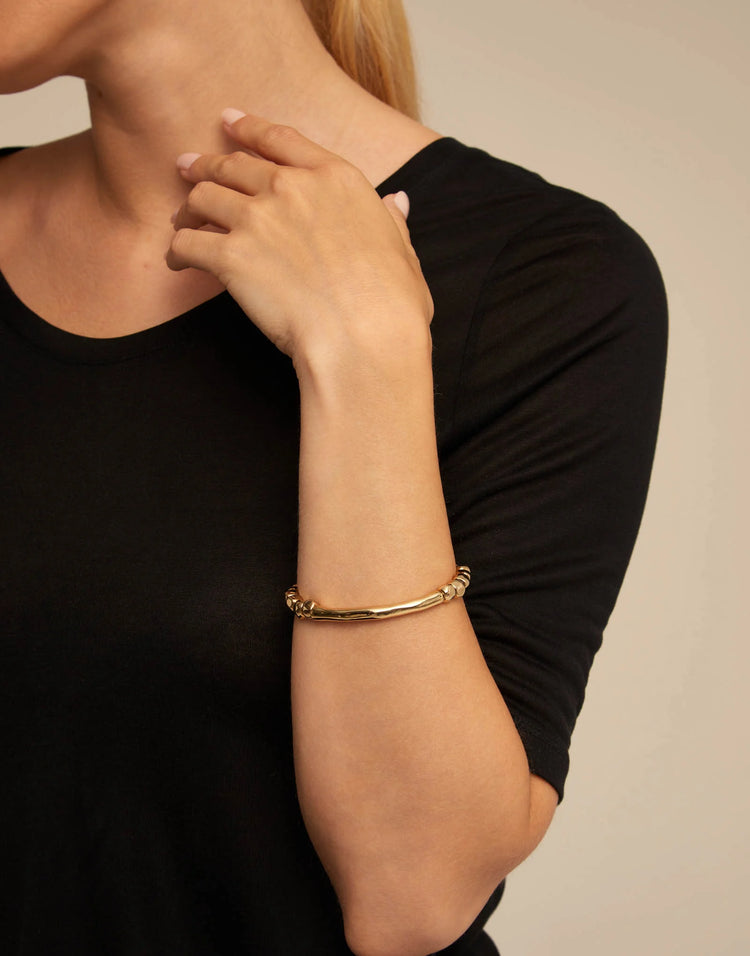 Beaded stretch tubular bracelet gold