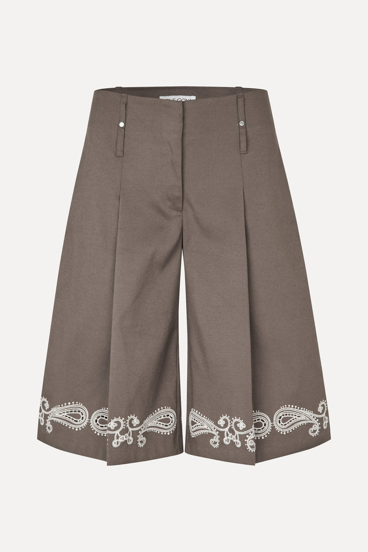 PAISLEY EYELET BERMUDA SHORT