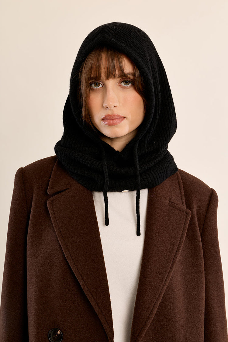 KNITTED HOOD