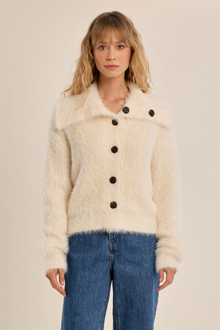 FLUFFY KNIT CARDIGAN